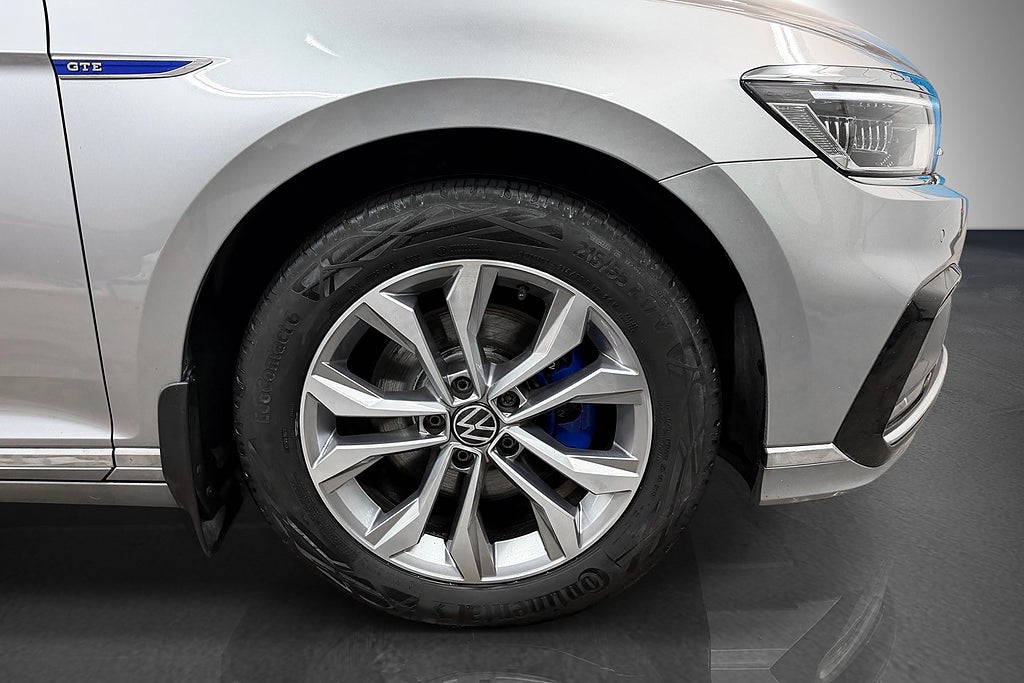 Volkswagen Passat GTE | Cockpit |  Bvärmare | Drag | Executive | 2021