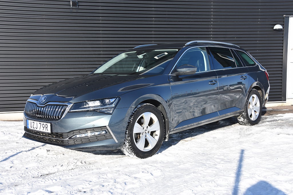 Skoda Superb iV Kombi 1.4 TSI iV Business Style Värmare, Drag Euro 6