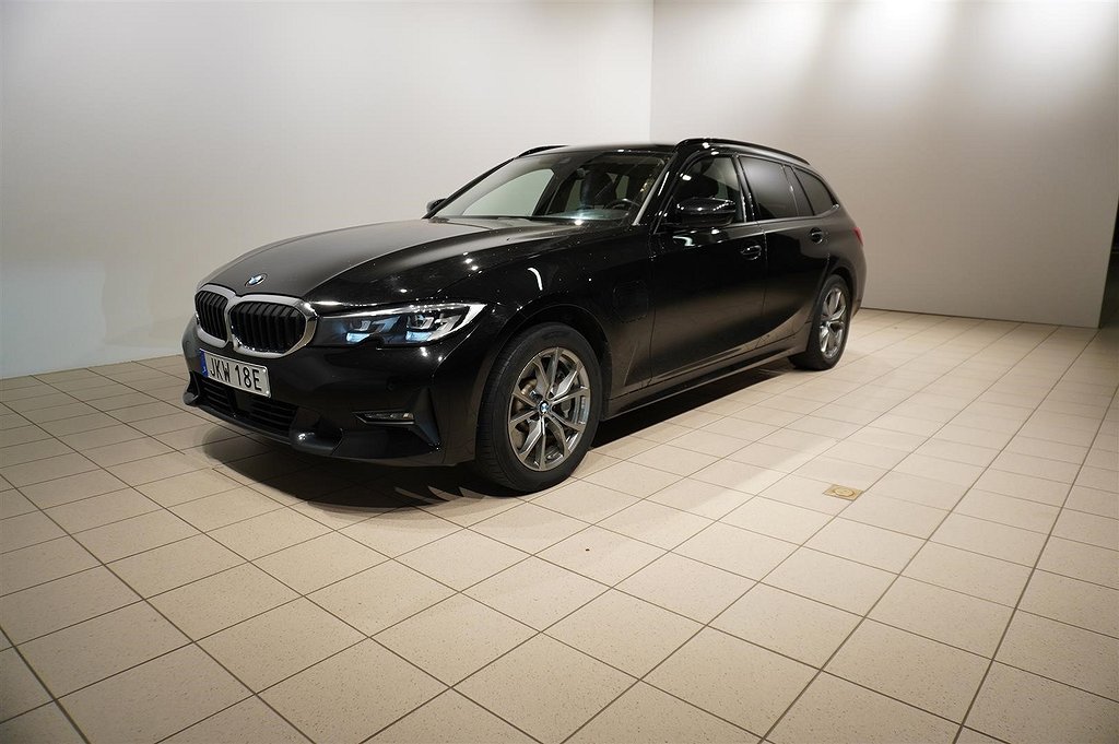 BMW 330e xDrive Touring Sport Navi Fartpilot Tonade Drag