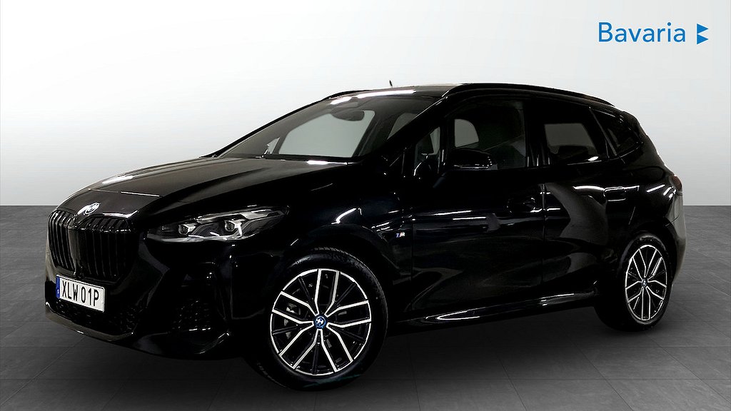 BMW 225 e Active Tourer / M-Sport / Premium / Drag / 18"