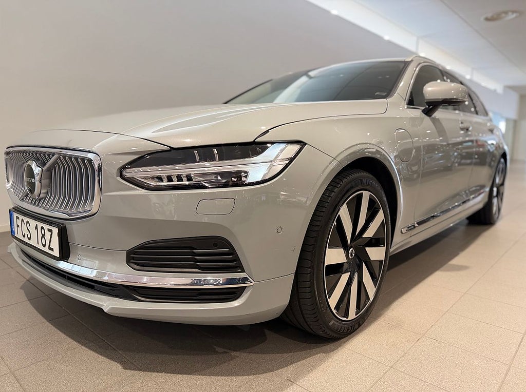 Volvo V90 Recharge T6 Core Edition II/ 360 kamera / Dragk...