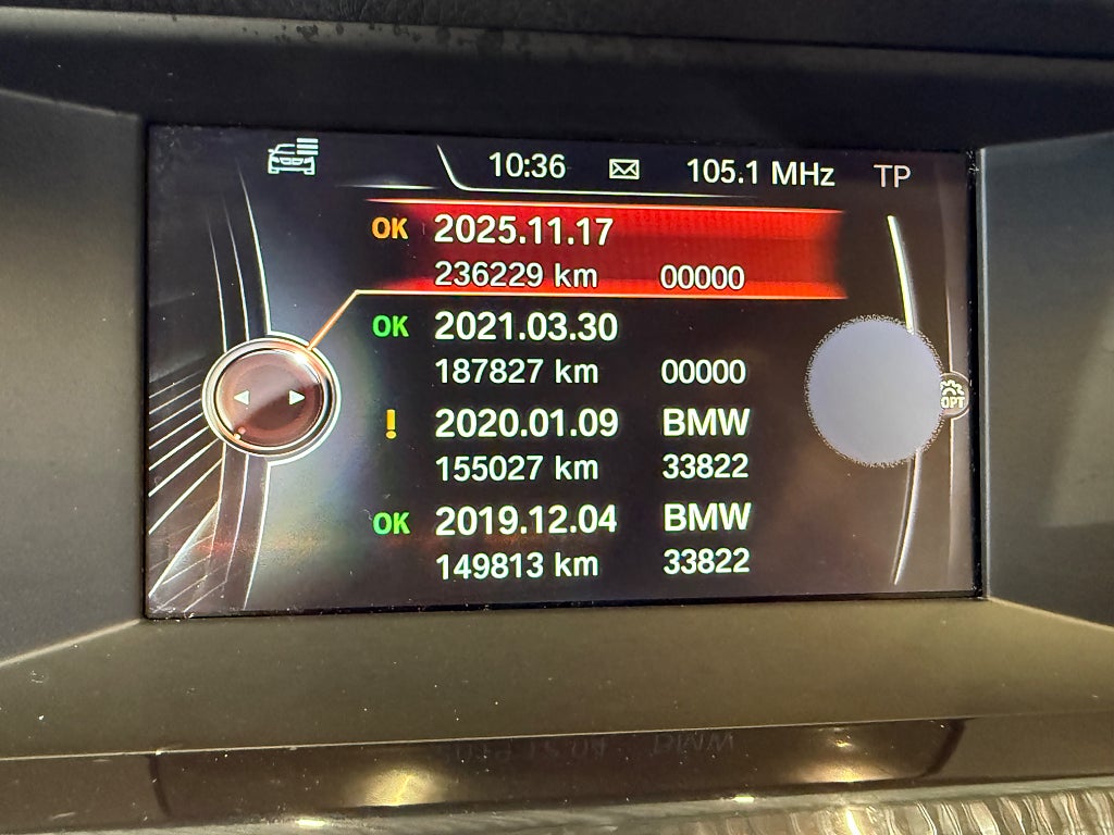 BMW 520d xDrive Touring Steptronic M-Ratt H&K Skinn Drag 2 Ägare - miniatyr 21