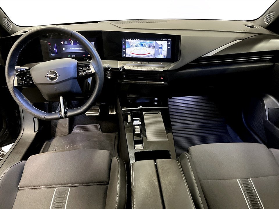 Bild på Opel Astra ST GS 1.2 PT 130hk Aut - B-KAMERA, CARPLAY