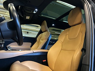 Volvo V60 T6 AWD Inscription Drag/Pano/Kamera/P-Värm/S&V/55km – bild 19