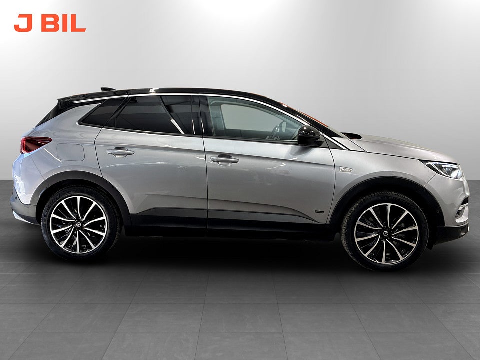 Bild på Opel Grandland X Ultimate Hybrid4 PHEV 300hk 4WD B-KAMERA ELSTOL