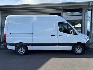 Transportbil - Skåp Mercedes-Benz Sprinter 12 av 22