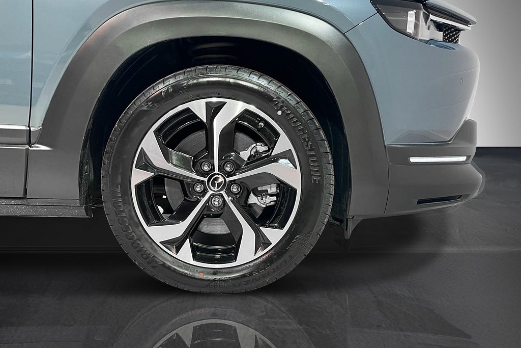 Mazda MX-30 Re-Leasing *KAMPANJ* | Bilar i lager!