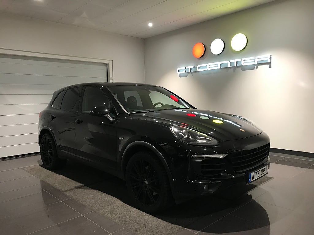 Porsche Cayenne Diesel Panorama Kamera Drag Värmare 262hk