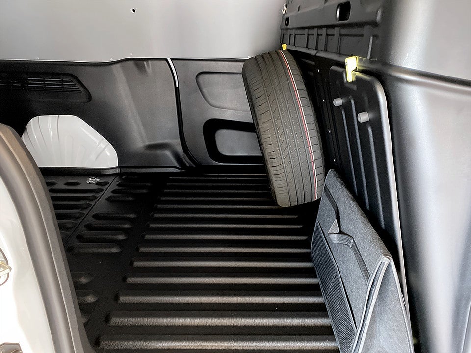Bild på Peugeot Partner Plus+ 130hk Aut L2 4x4 - OMGÅENDE LEVERANS!