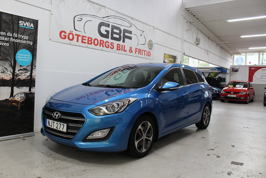 Hyundai i30 Kombi 1.6 GDI Comfort*Nyservad*