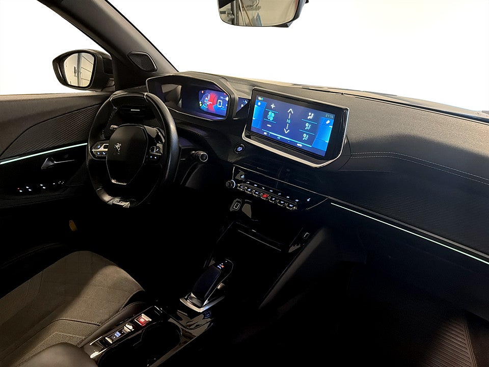 Bild på Peugeot E-2008 GT Pack 50kWh 136hk Aut B-KAMERA CARPLAY