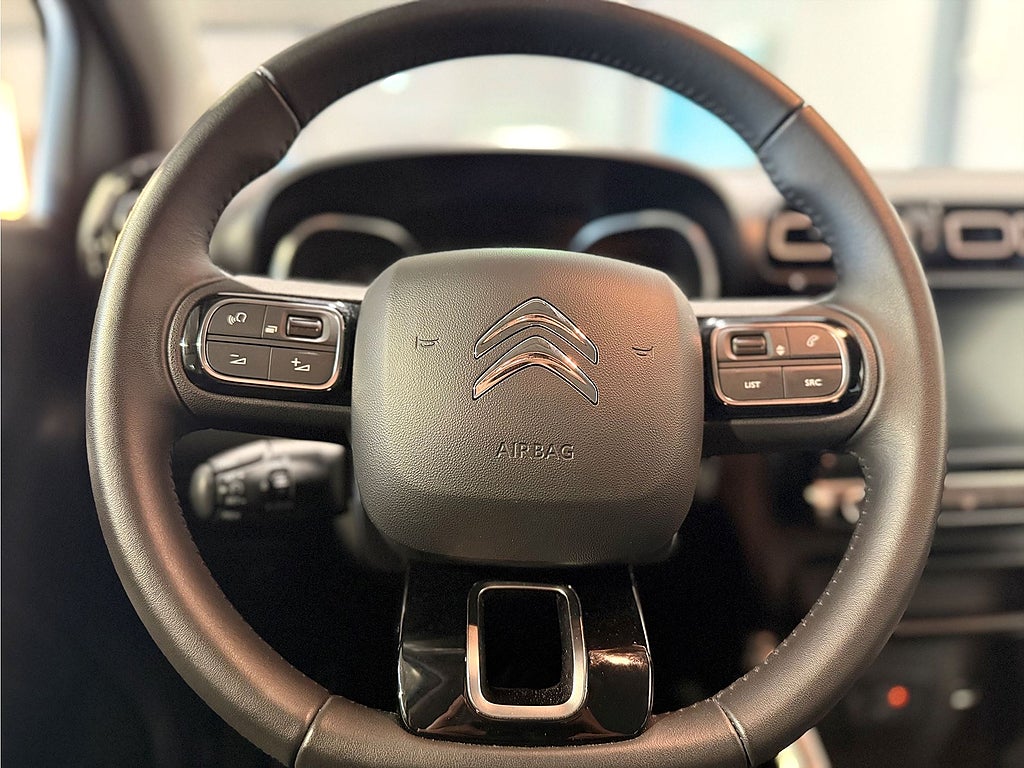 Bild på Citroën C3 Aircross Shine 1.2 PT 130hk Aut -  CARPLAY, BACKSENSORER