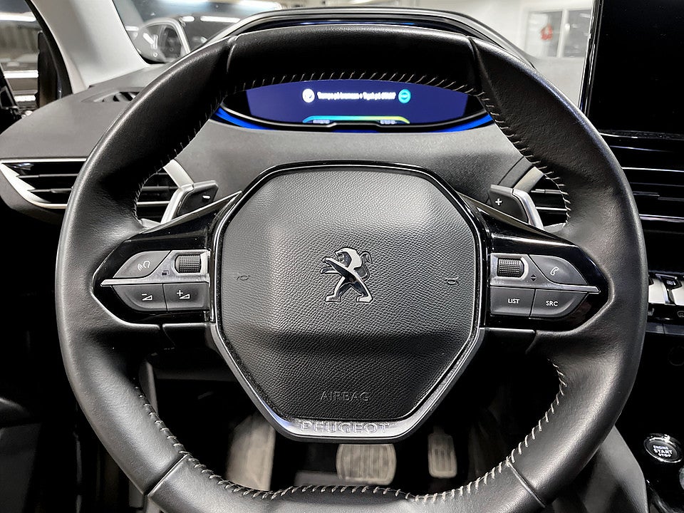 Bild på Peugeot 3008 Allure Hybrid 225hk Aut - B-KAMERA, CARPLAY
