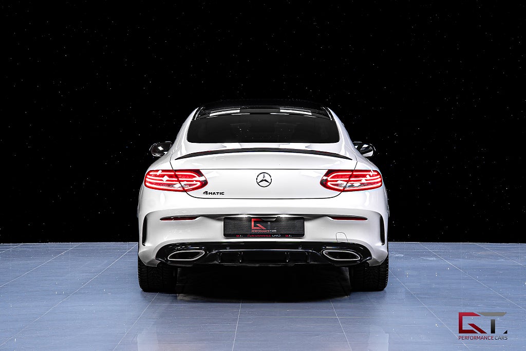Mercedes-Benz C200 4Matic Coupé AMG Pano Backkamera MULTIBEAM Nightpackage