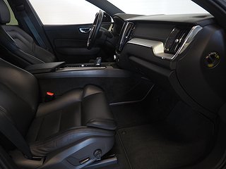 SUV Volvo XC60 12 av 27