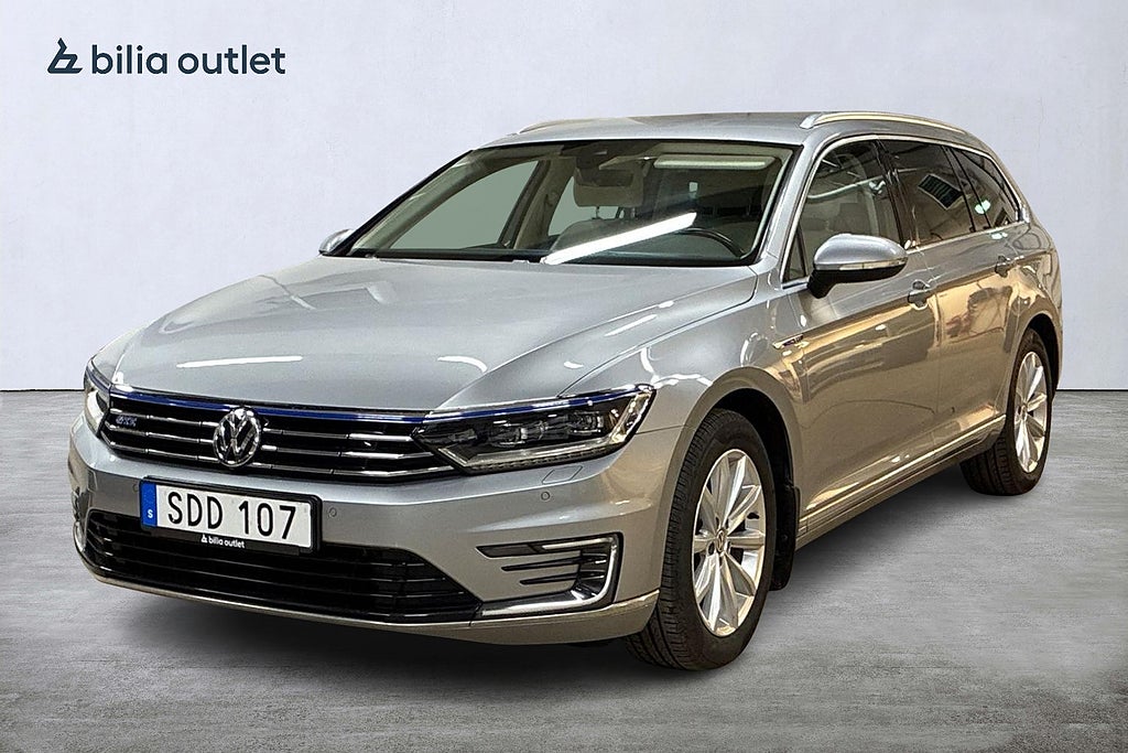 Volkswagen Passat Variant GTE 1.4 TSI 218hk Cockpit Navi Backkamera