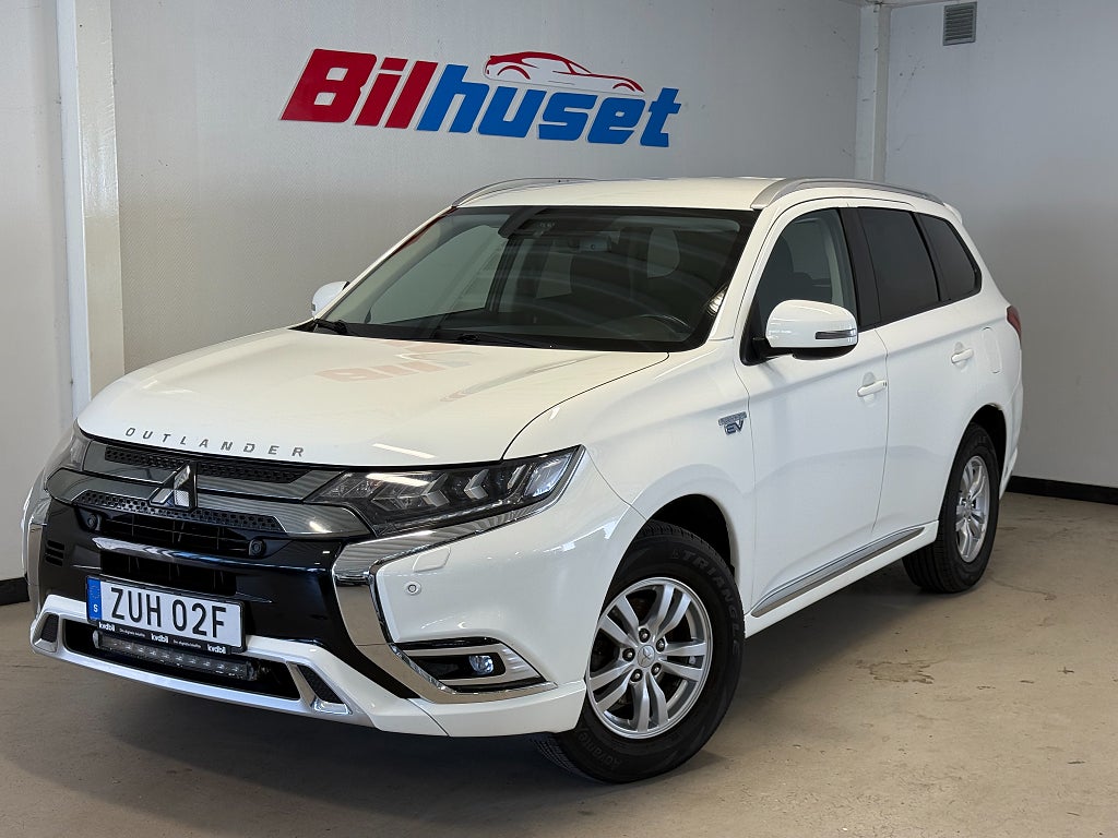 Mitsubishi Outlander PHEV CVT Fleet Edition Kamera/Värmare fjärr/Keyless