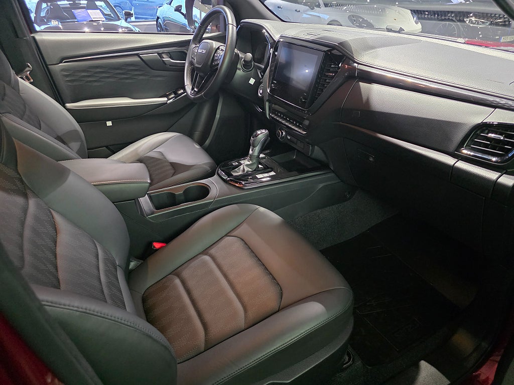 Isuzu D-Max XRX Double Cab CNG Låg skatt Snabb lev Ny modell - bild 9