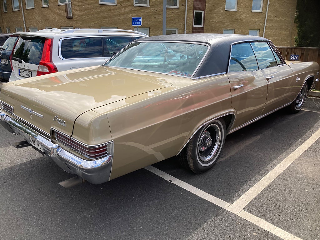 Chevrolet Caprice Custom Sedan 6.5 V8 Hydra-Matic