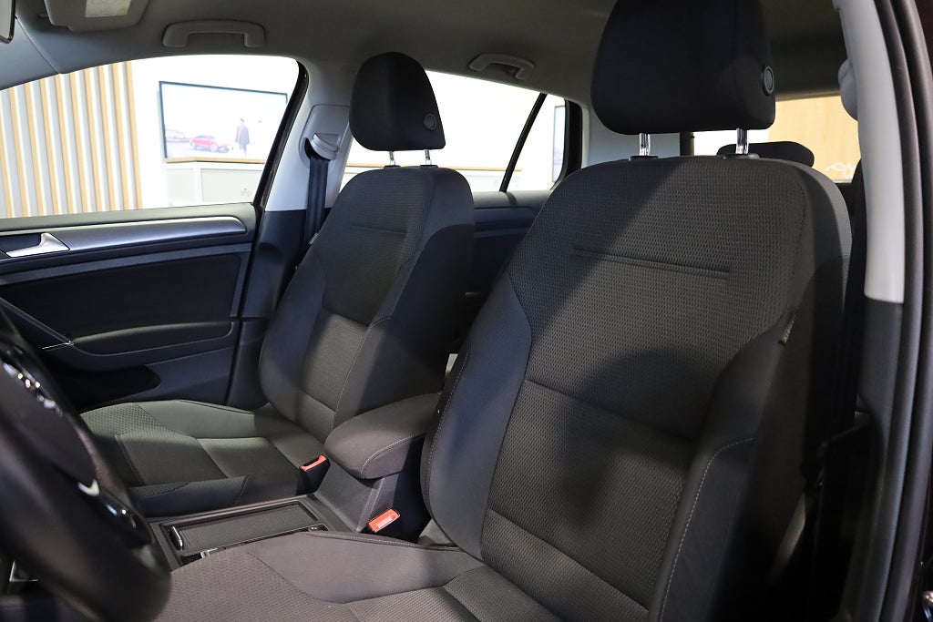 Volkswagen Golf 5-dörrar 1.0 TSI AUT CarPlay Blåtand 2017