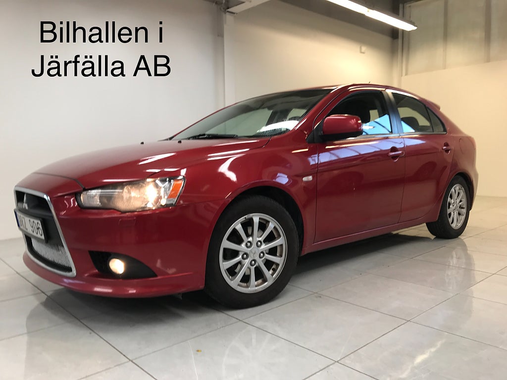 Mitsubishi Lancer Sportback 1.6 bes servad 4 ägare  117HK