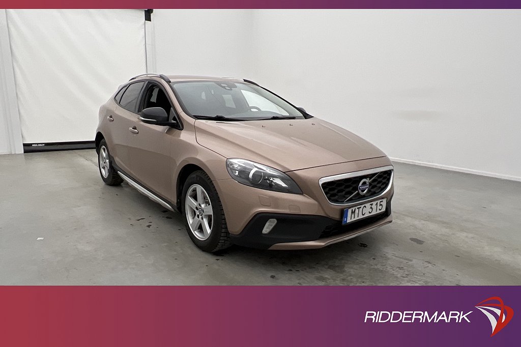 Volvo V40 Cross Country D4 Summum Värm Navi Skinn Sensorer