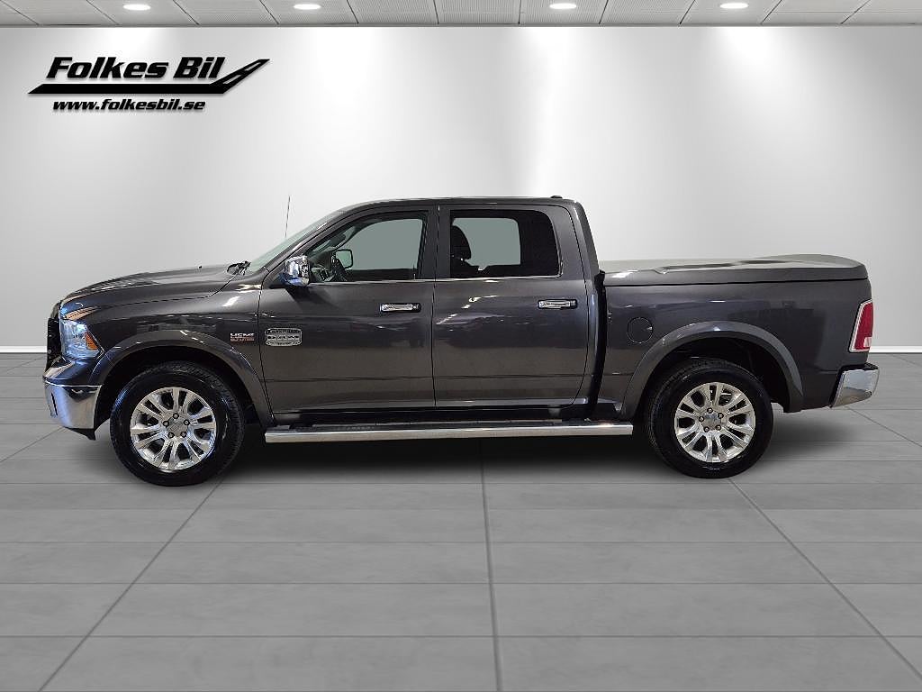 Dodge RAM 1500 Longhorn Crew Cab 5.7L V8 HEMI V-hjul