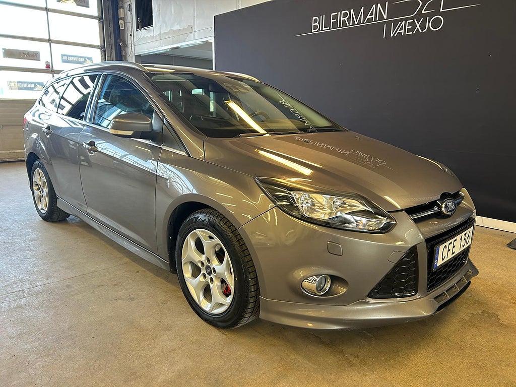 Ford Focus Kombi 1.0 EcoBoost ST-LIne /Välutrustad /Snygg bil