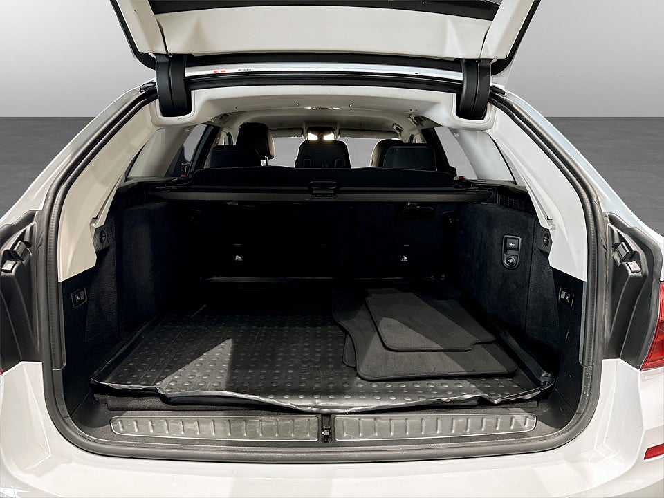 Bild på BMW 520d Touring Luxury Line 190hk Aut B-KAMERA DRAG RATTVÄRME