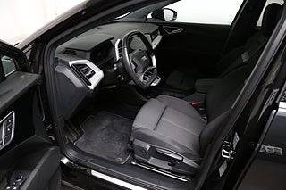 SUV Audi Q4 E-Tron 11 av 26