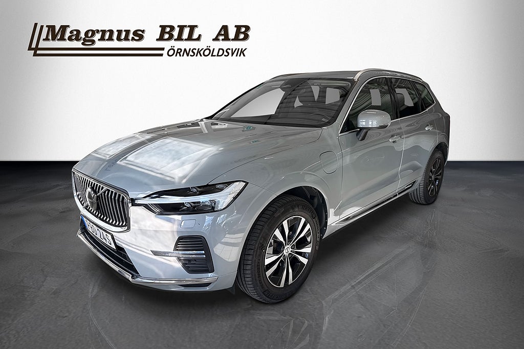 Volvo XC60 Recharge T6 AWD Aut Core Edition V-hjul Pano Kamera Nav 2024 till salu hos Magnus Bil