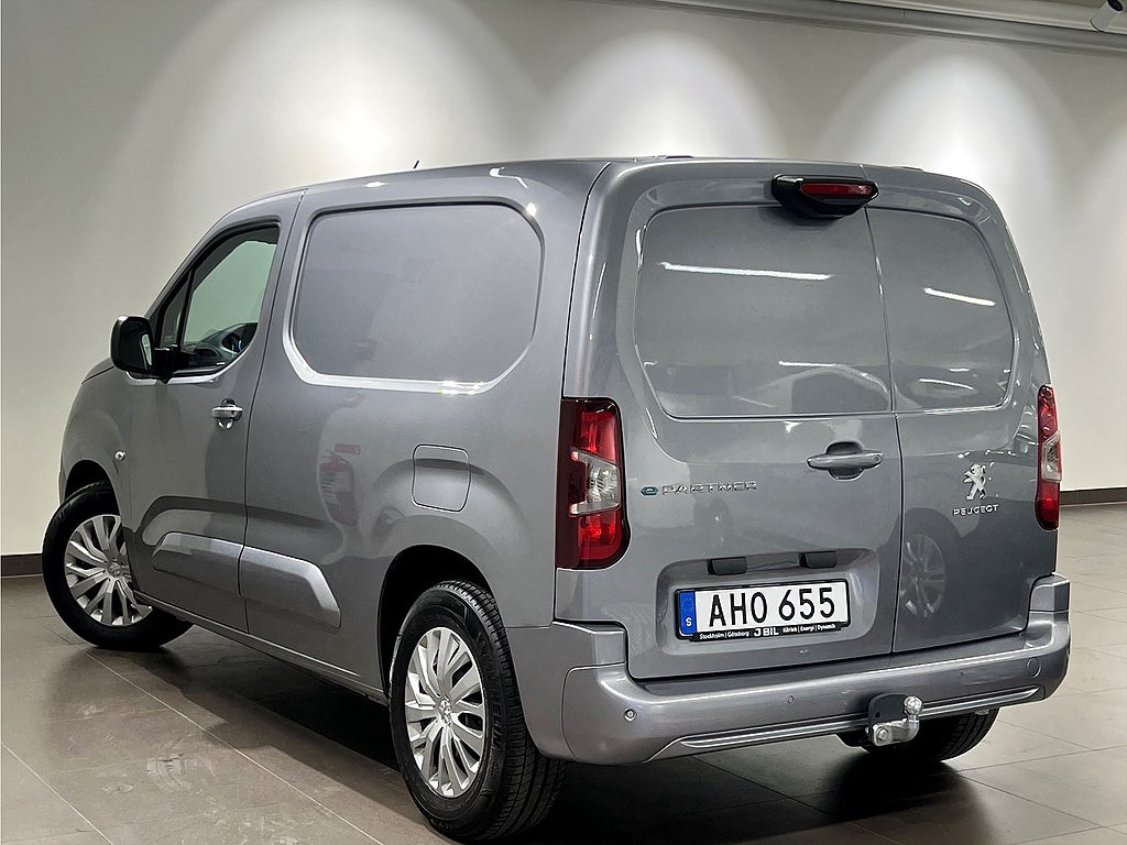 Bild på Peugeot e-Partner PRO+ L1 50kWh 136hk - ÅRSSKATT: 360KR