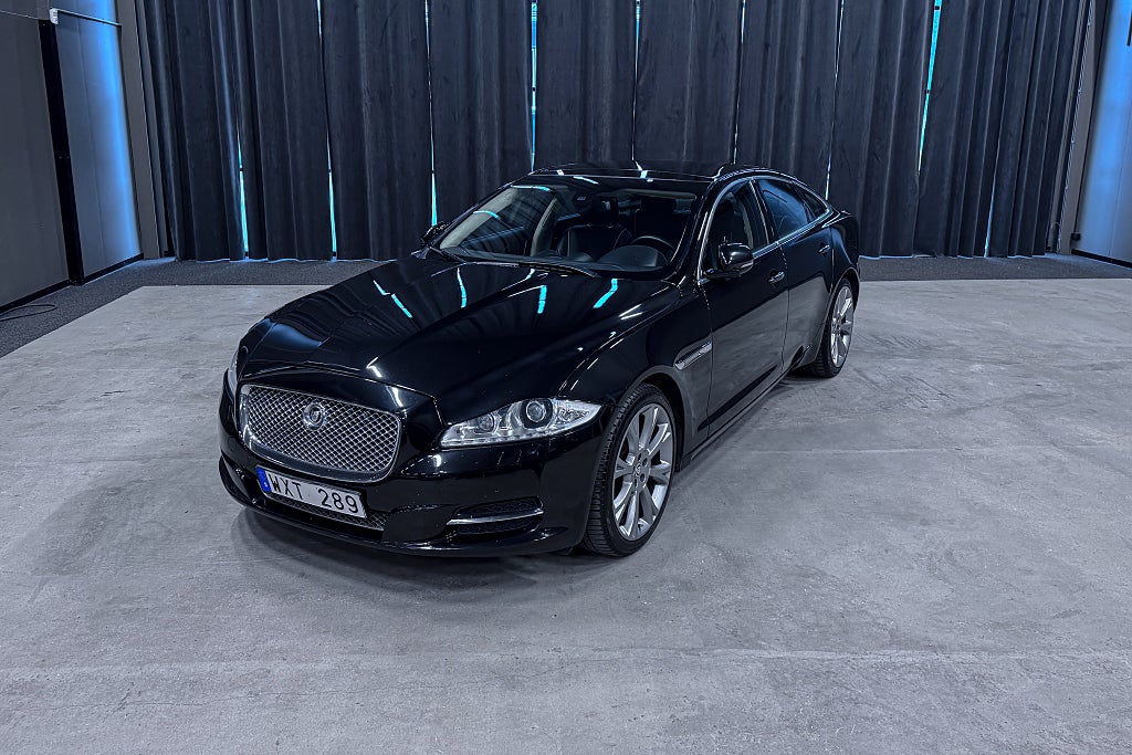 Jaguar XJ 3.0 |Portfolio|B&W|Massage|Pano|Kam