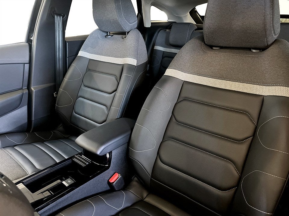 Bild på Citroën C4 Shine 1.2 PT 130hk Aut - B-KAMER, 1 ÄGARE