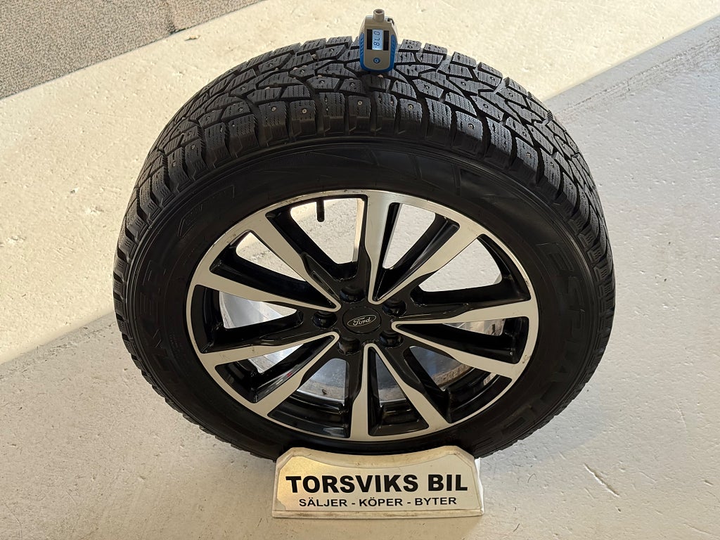 Ford Kuga 2.0 TDCi AWD Powershift ST-Line  - miniatyr 24