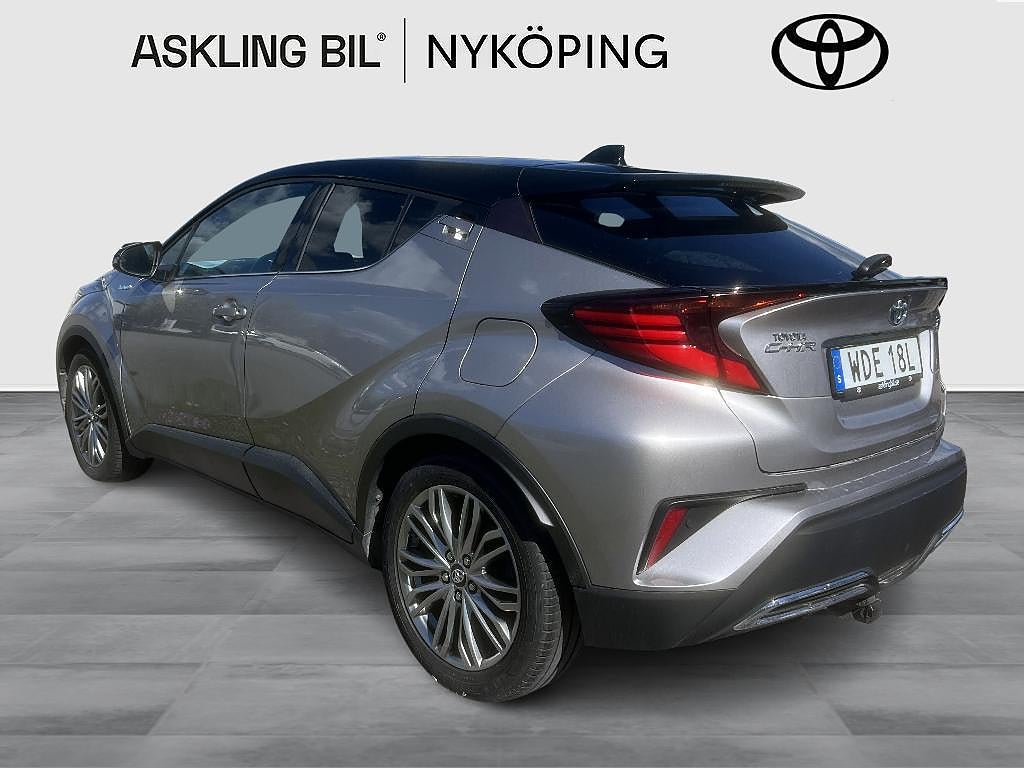Toyota C-HR 2021 - miniatyr 3