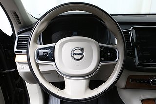 SUV Volvo XC90 10 av 22