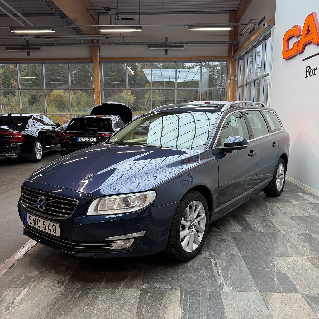 Volvo V70 D4 Inscription Summum Glastak Värmare Drag Läder BLIS