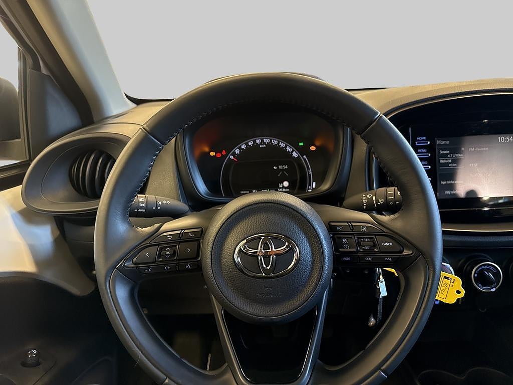 Toyota Aygo 2022 - miniatyr 9