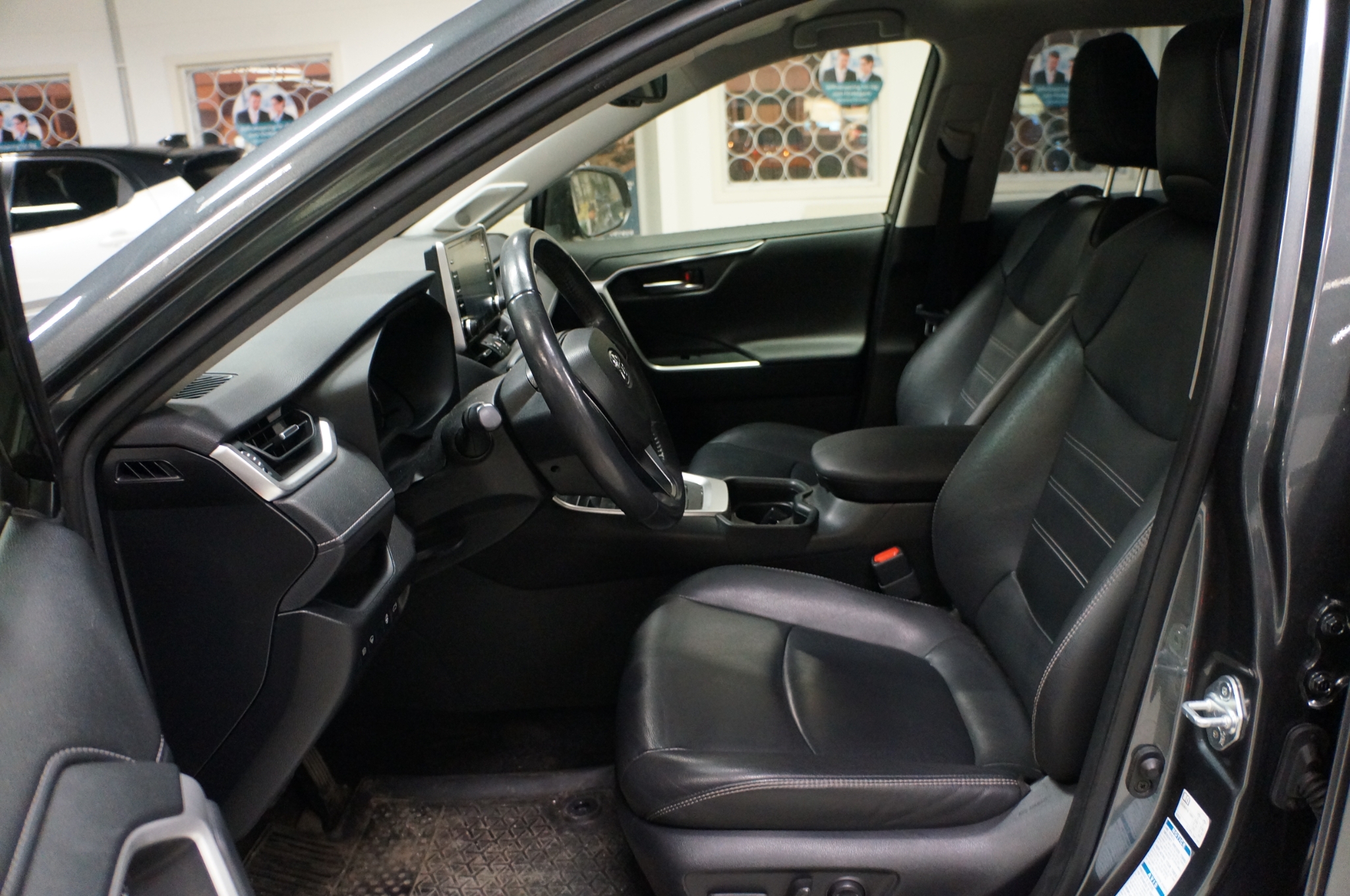 Toyota RAV4 2019, bild 5/50
