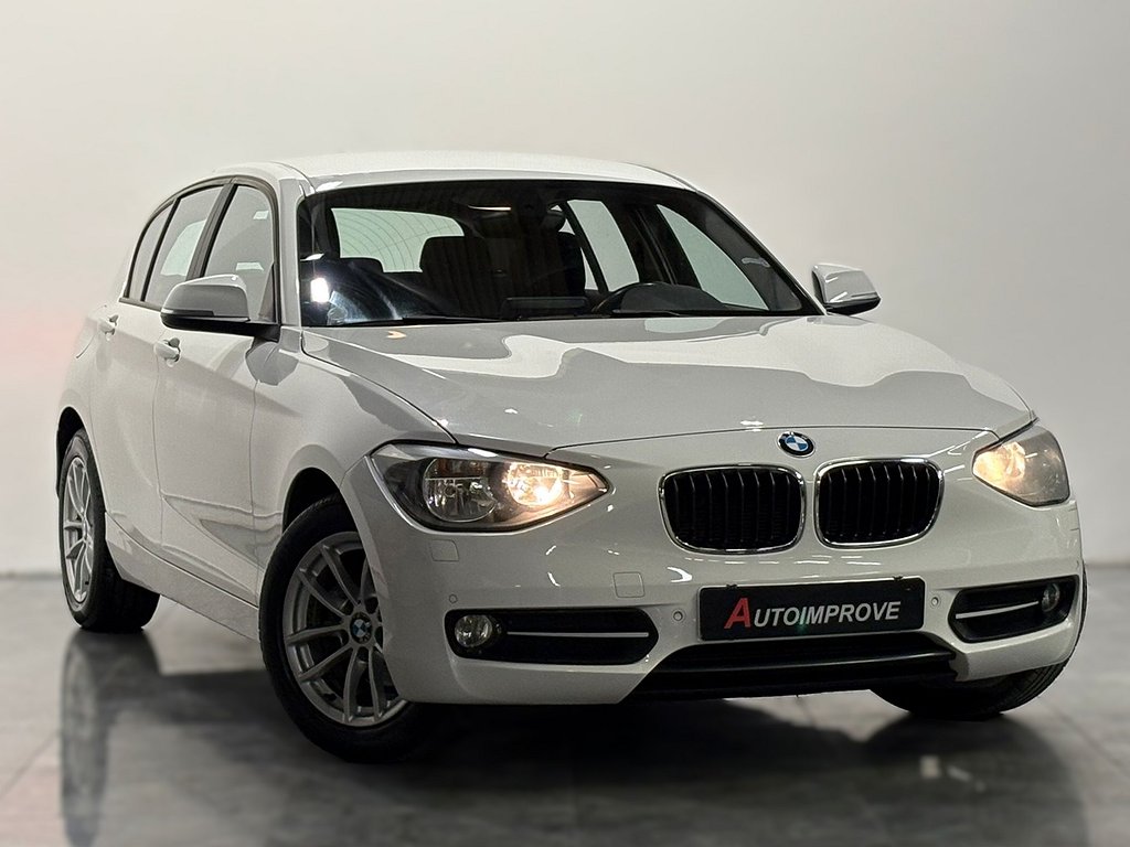 BMW 116 i 5-DÖRRARS 136HK STEPTRONIC AUTO SPORT LINE KAMKEDJA 