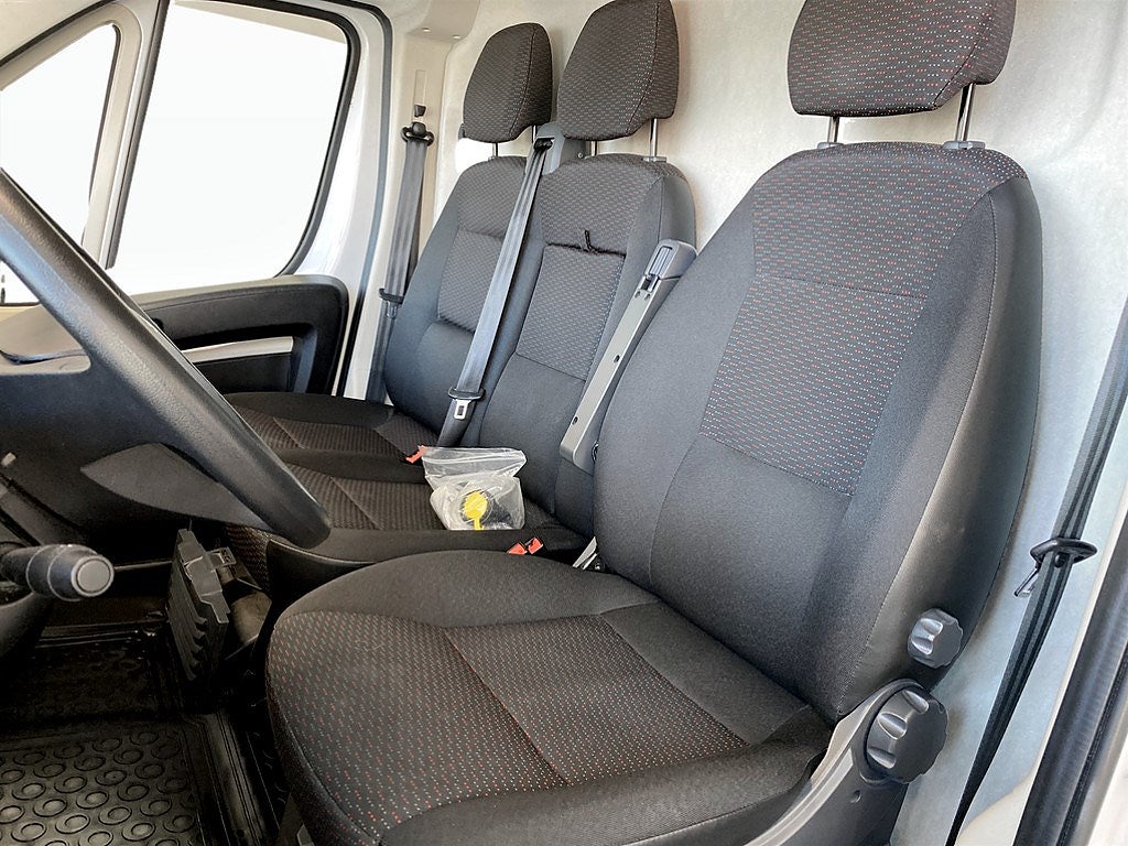 Bild på Peugeot Boxer PRO+ L3H2 2.2 BHDi 140hk - DRAG, B-KAMERA