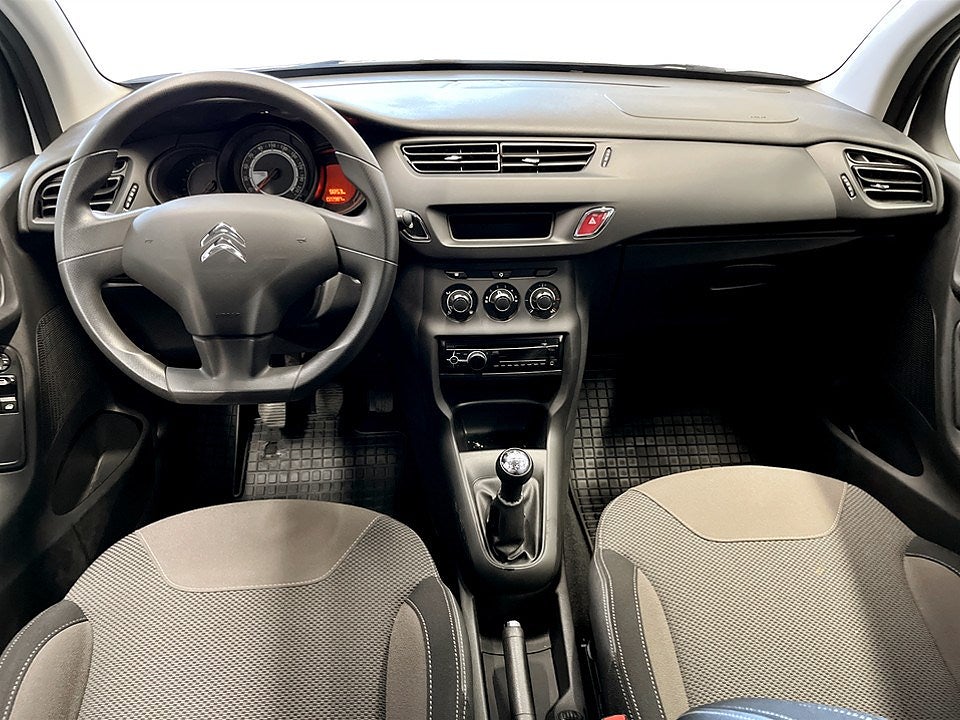 Bild på Citroën C3 1.2 82hk - LÅG SKATT, NYSERVAD