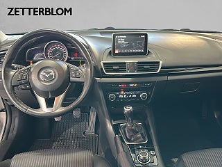Sedan Mazda 3 10 av 16