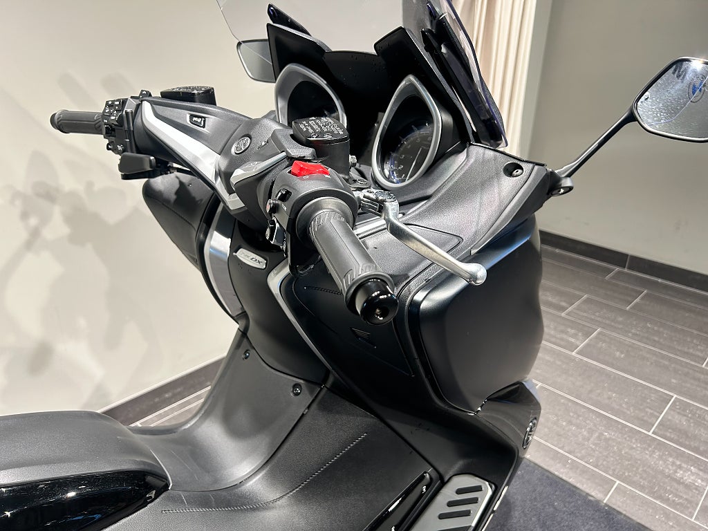 Yamaha T-Max 500 DX 3,45%/20 mil/Nyservad
