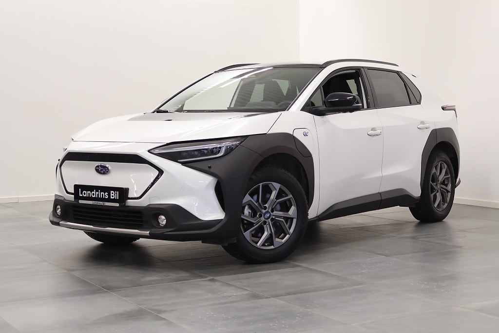 Subaru Solterra Touring + 72.6 kWh AWD H/K Drag V-Hjul Panorama