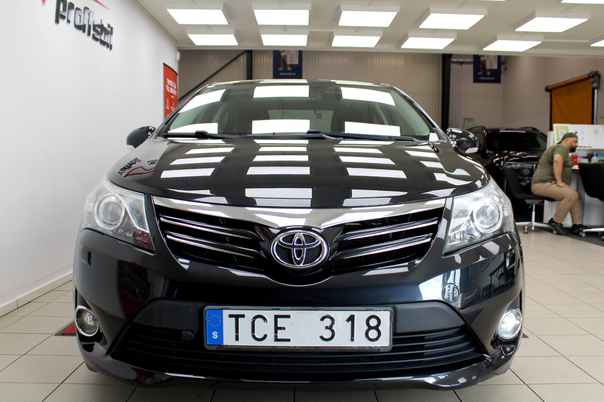 Toyota Avensis 2013, bild 3/49