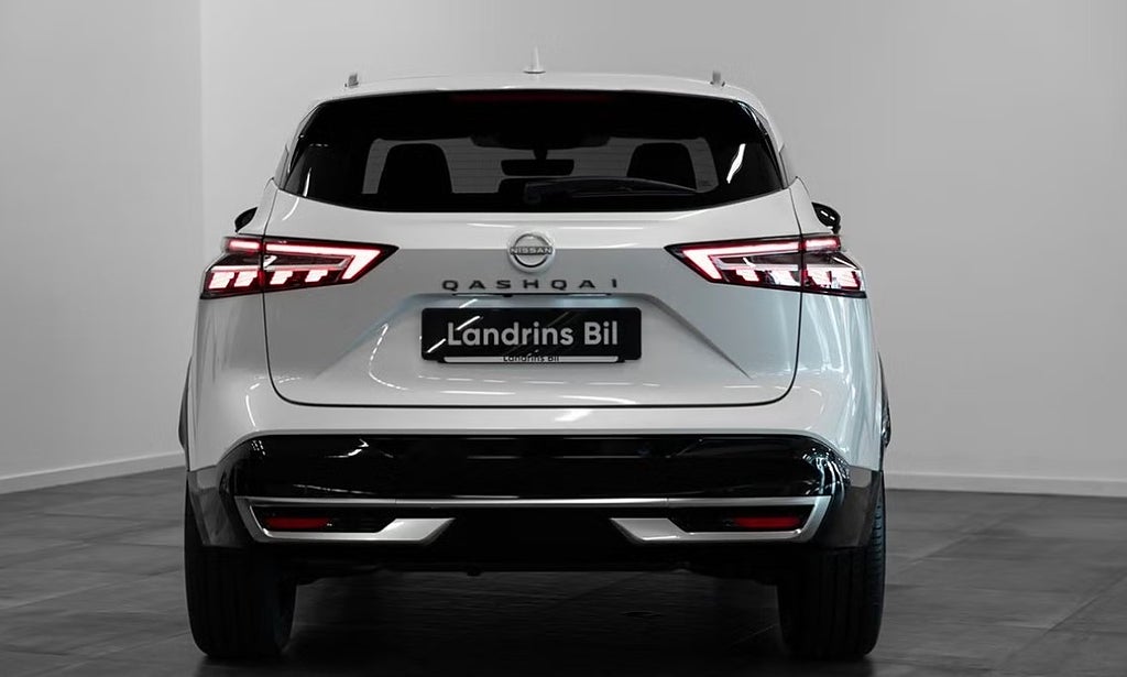 Nissan Qashqai 158hk | TEKNA | INKL serviceavtal + Vinterhjul | 2026