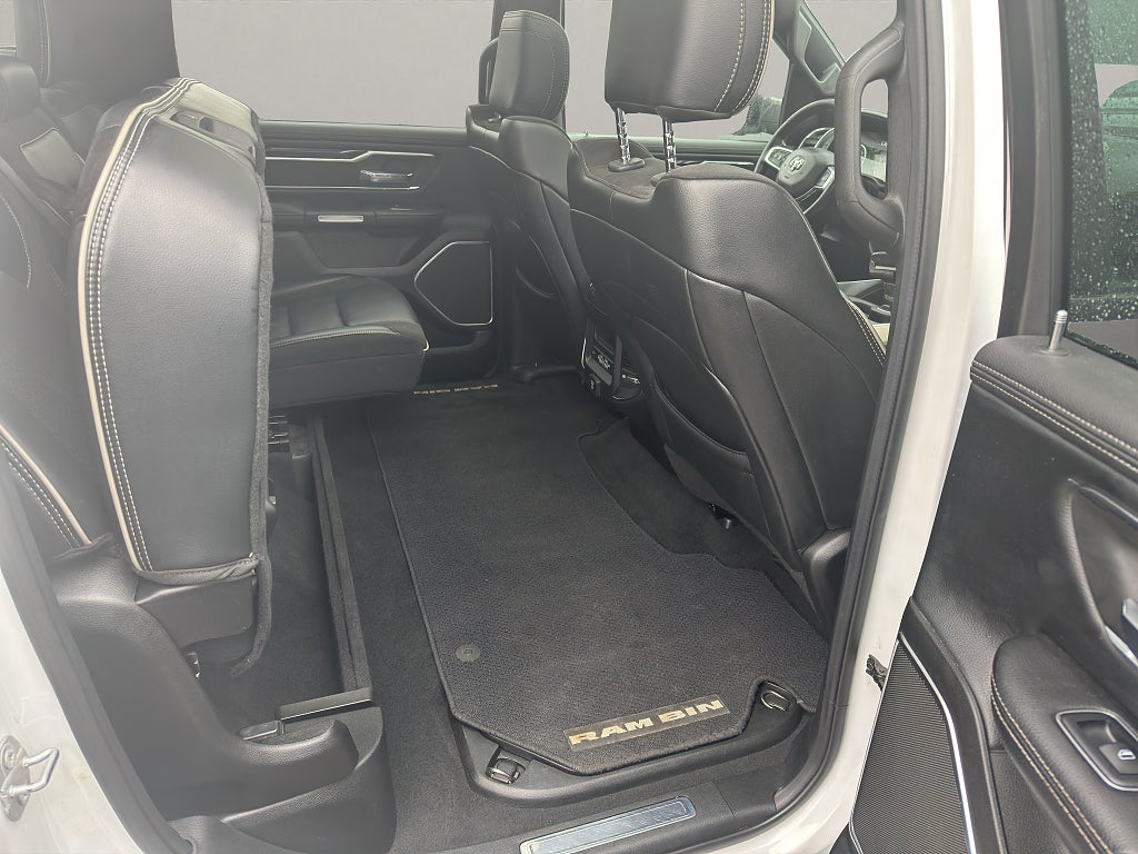 Dodge Ram 1500 Crew Cab LARAMIE 4X4 401 hk - bild 13