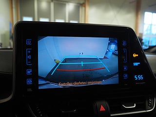 SUV Toyota C-HR 20 av 24